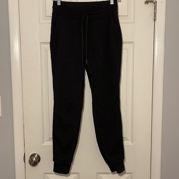 Lululemon black joggers- size 4 (no pills or pills, like new) - Picture 2 of 5